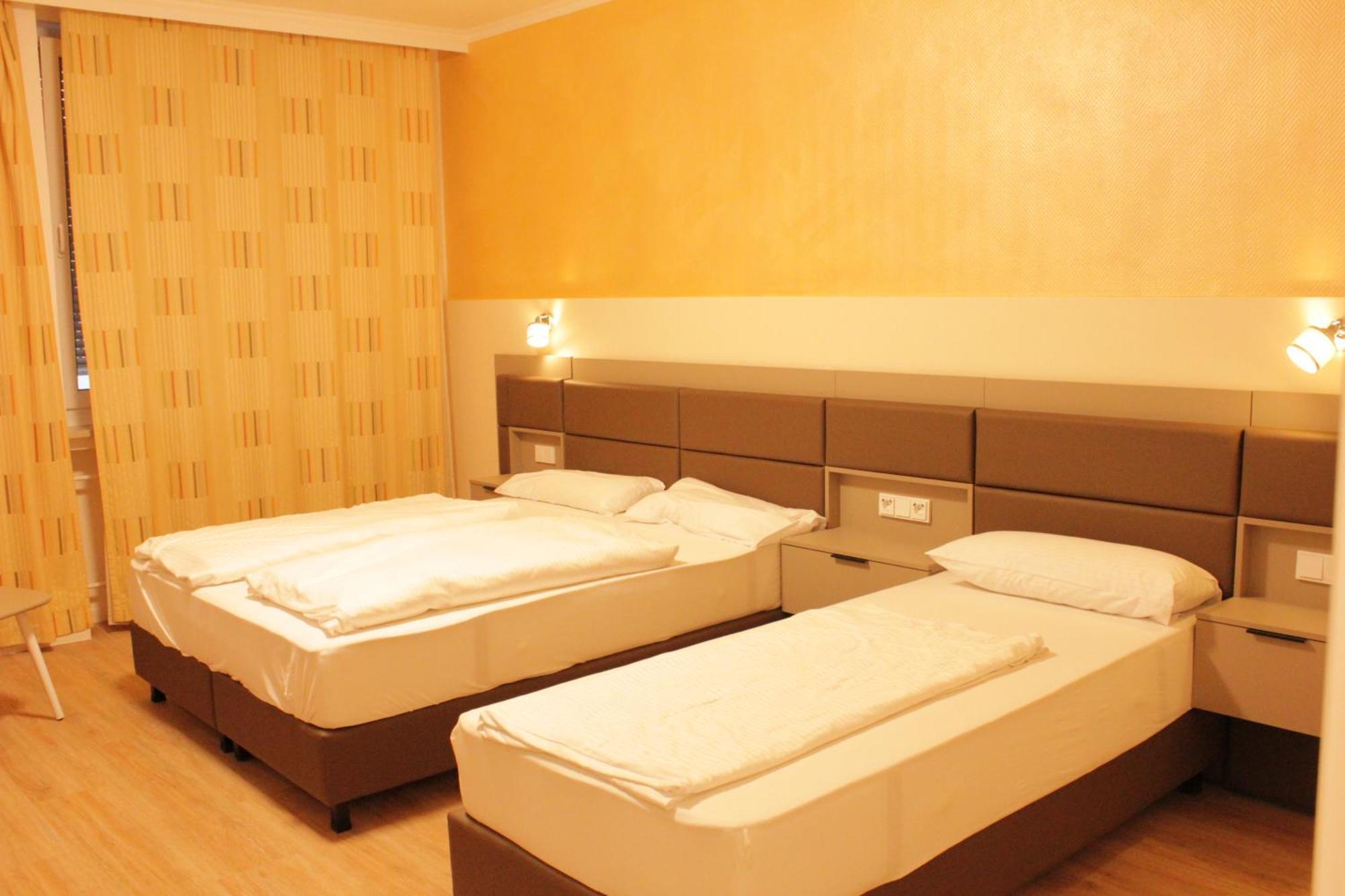 Isar Hotel *